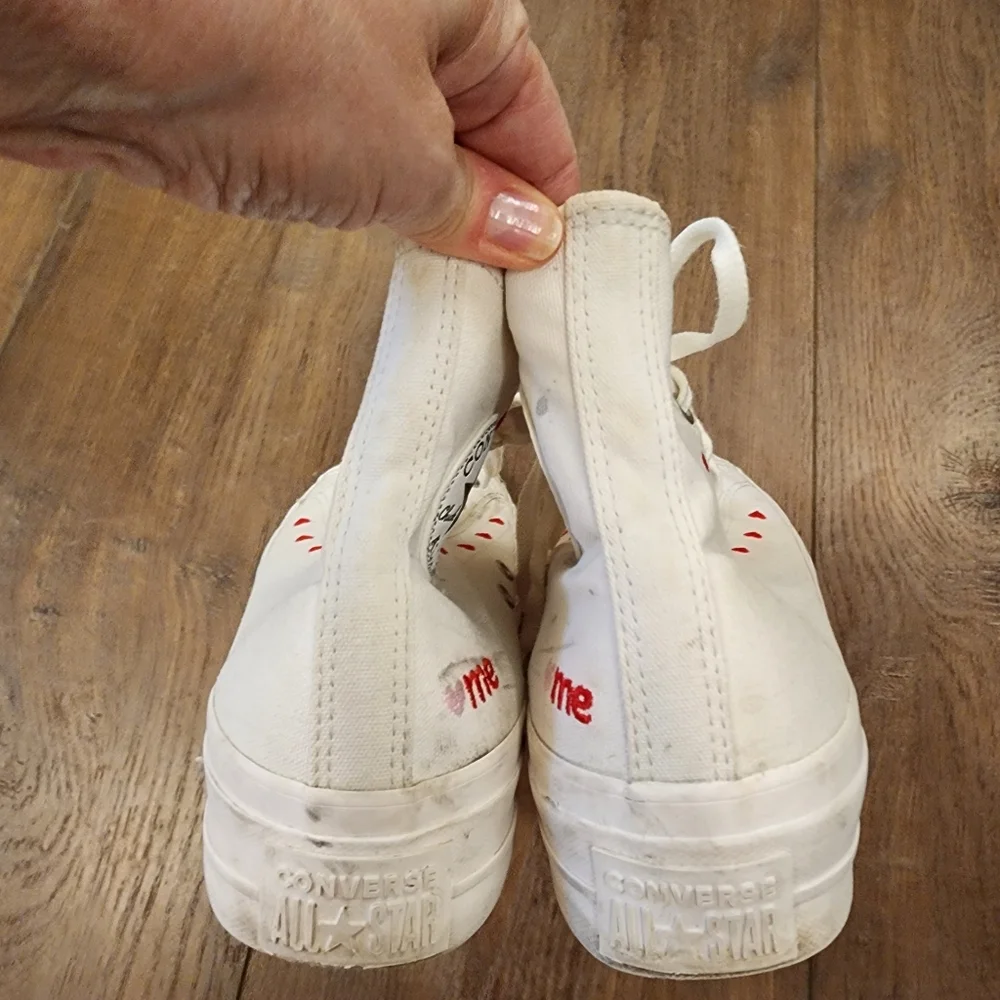 Converse Chuck Taylor All Star Platform Valentine's Day Hearts Hi Rise size 10